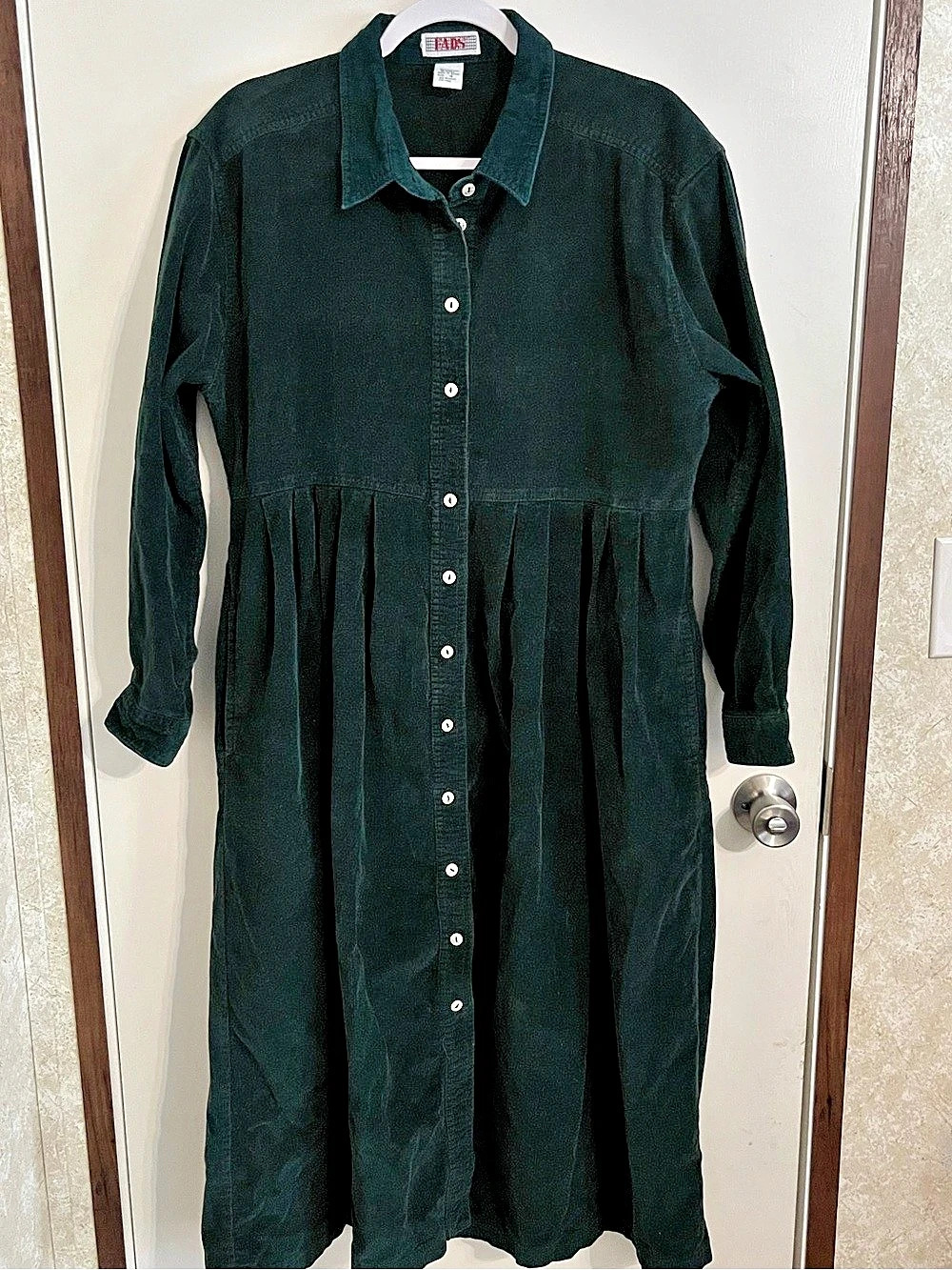 Vintage FADS Corduroy Midi Shirt Dress in Deep Green Size 16